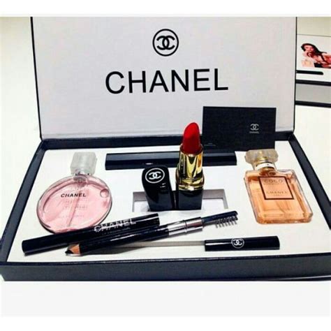 chanel box make up|Chanel makeup gift box.